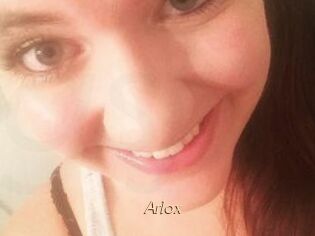Arlo_x