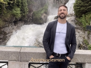 Aronmusclesman