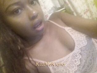 KissMeKiona
