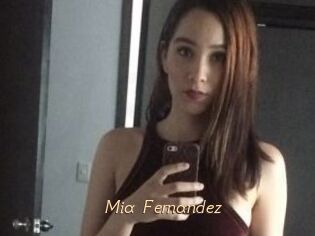 Mia_Fernandez