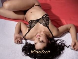 MiaaScott