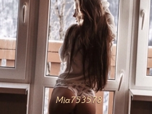 Mia753578