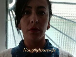 Naugthy_housewife