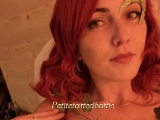 Petitetattedhottie