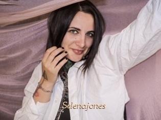 Selenajones